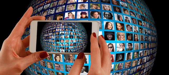 Smart phone and a world of people